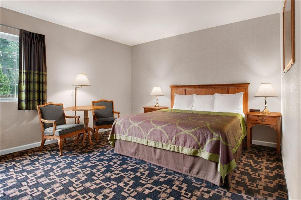 Gateway Inn & Suites Eugene-Спрингфилд Экстерьер фото