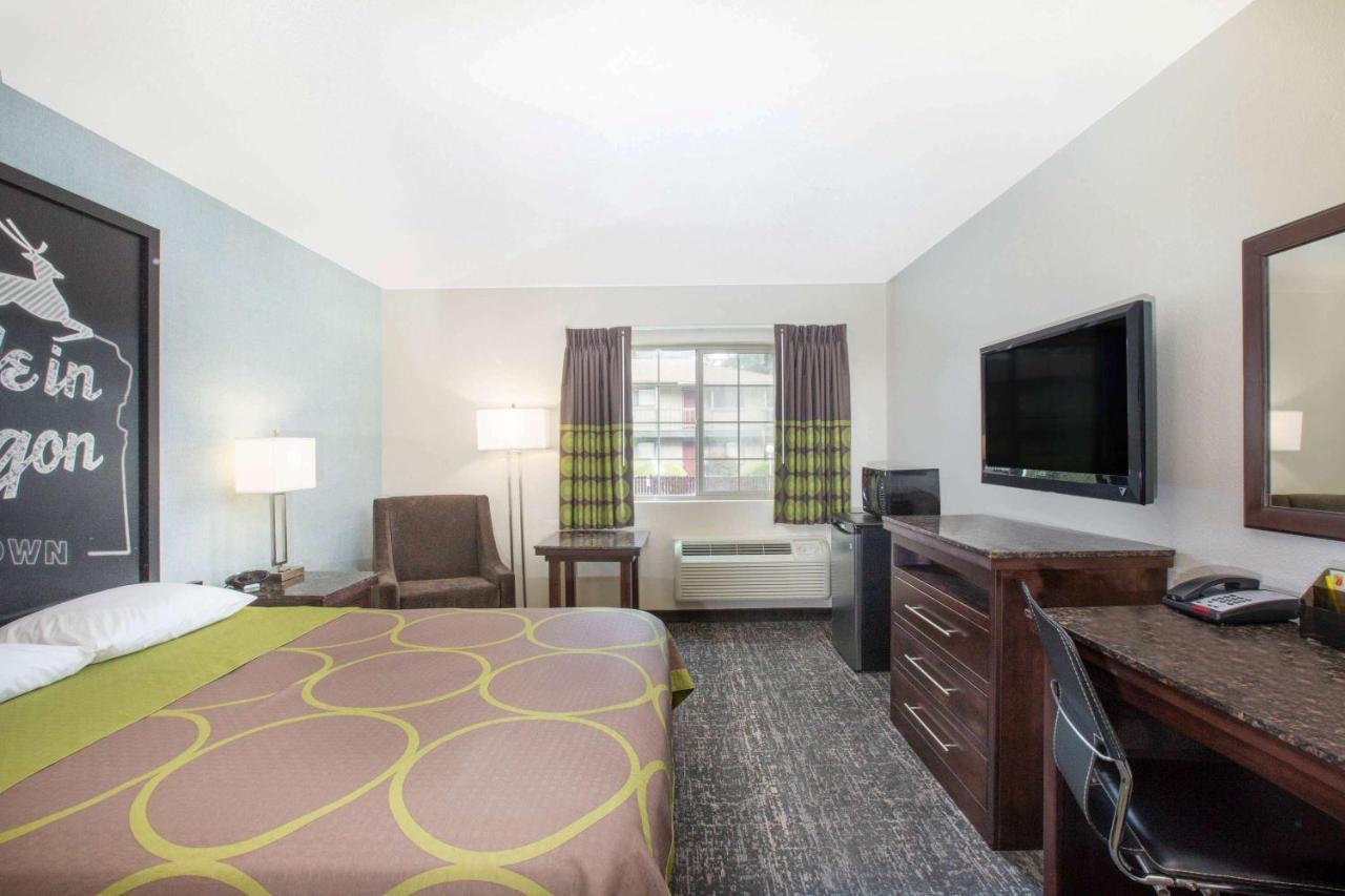Gateway Inn & Suites Eugene-Спрингфилд Экстерьер фото