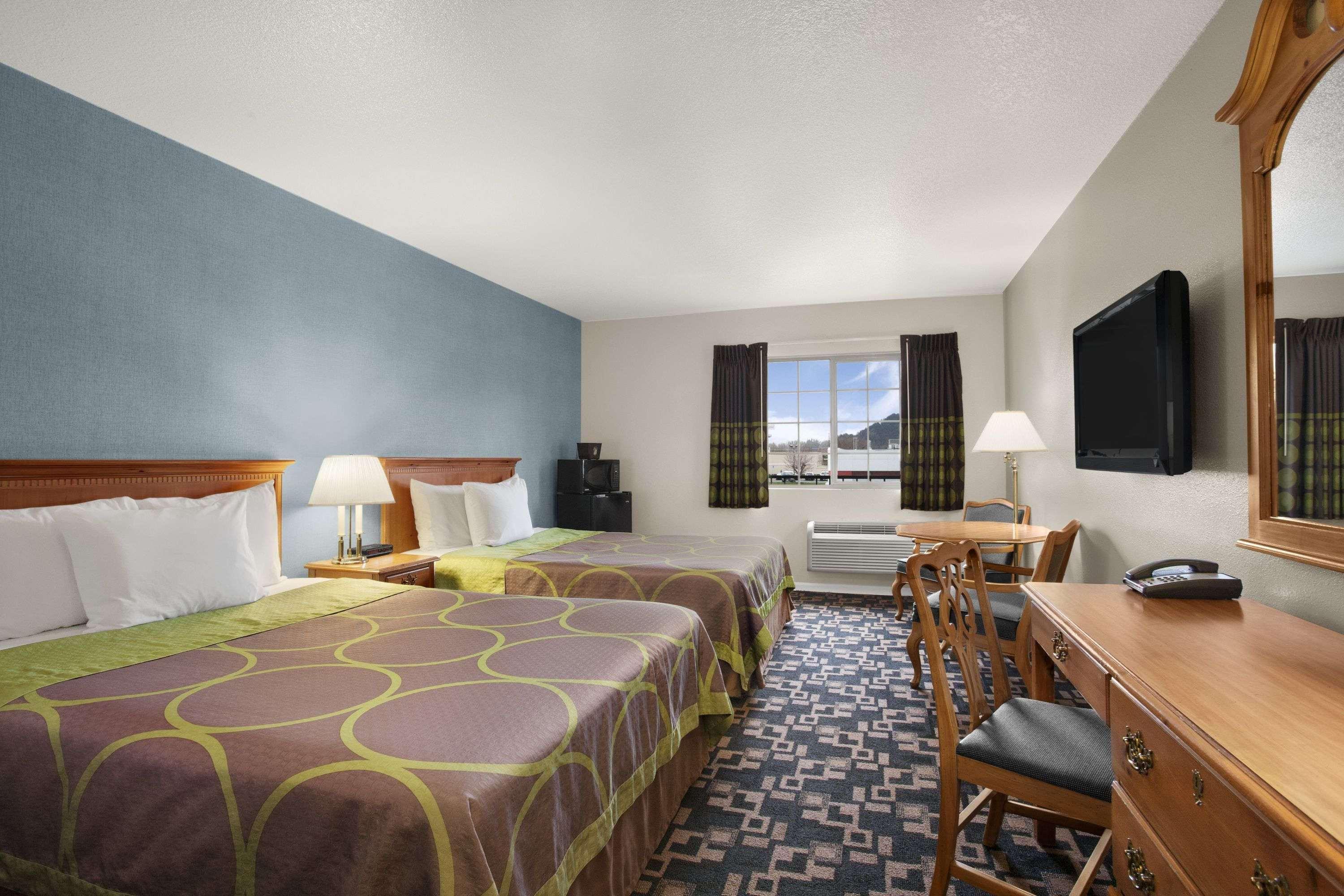 Gateway Inn & Suites Eugene-Спрингфилд Экстерьер фото