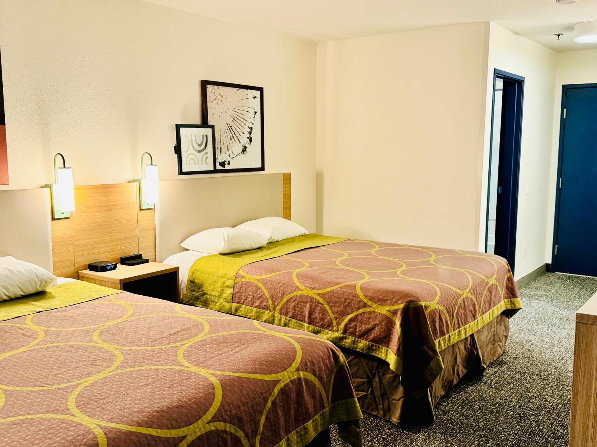 Gateway Inn & Suites Eugene-Спрингфилд Экстерьер фото