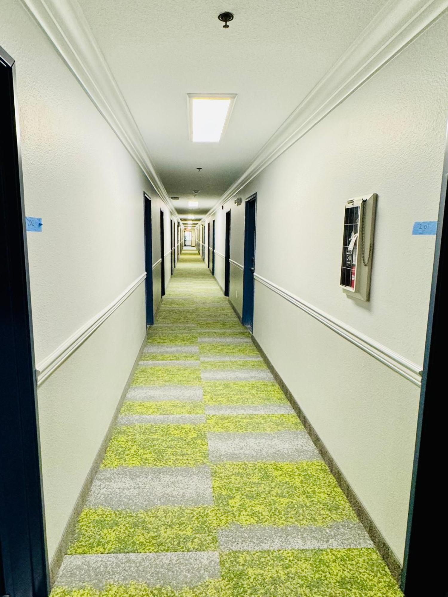 Gateway Inn & Suites Eugene-Спрингфилд Экстерьер фото