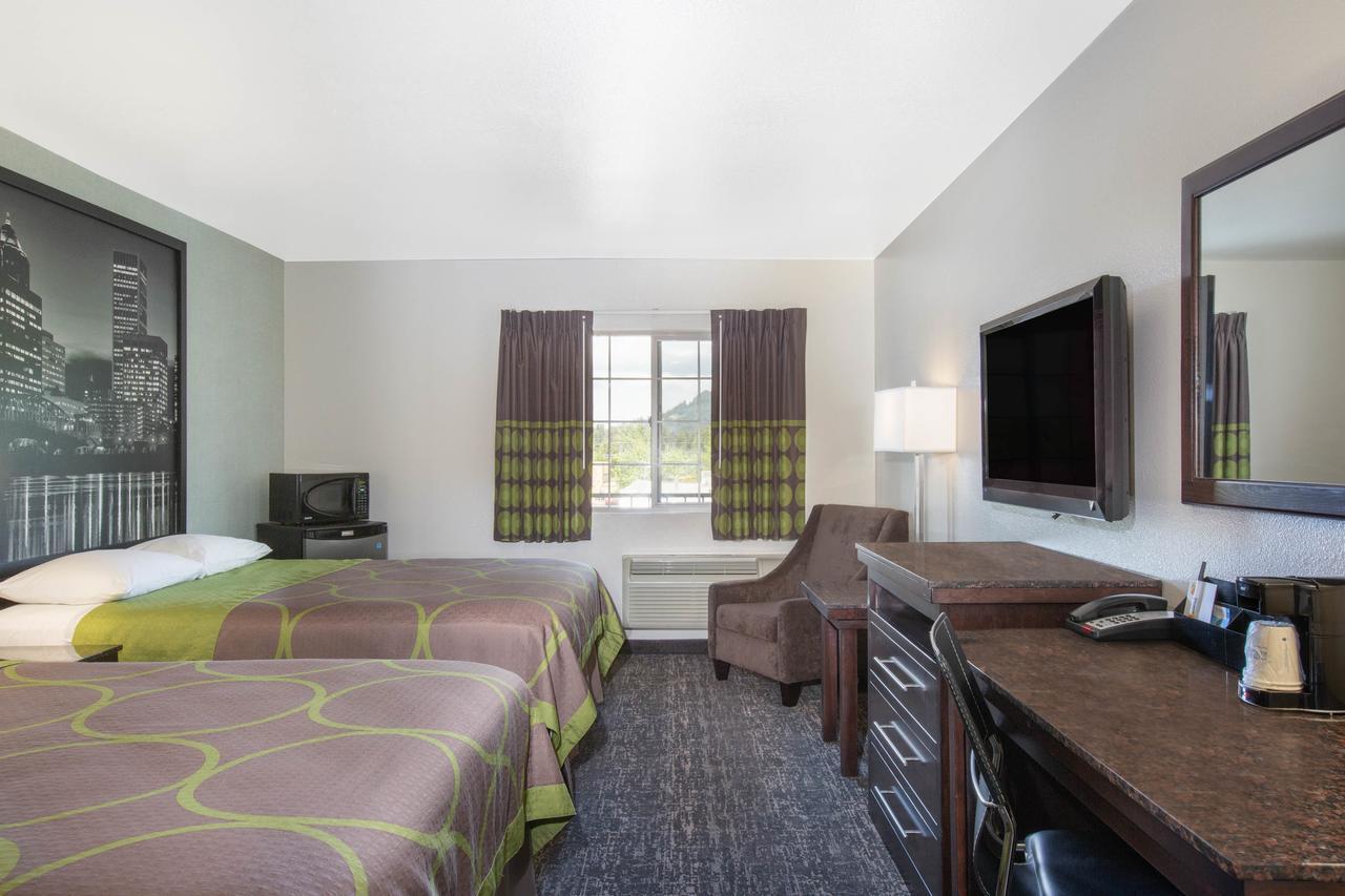 Gateway Inn & Suites Eugene-Спрингфилд Экстерьер фото
